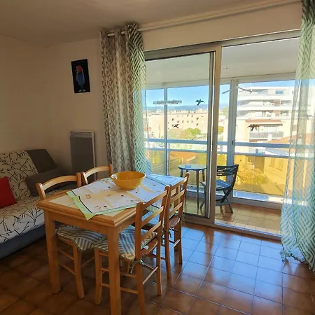 Comfortable And Pleasant With Balcony Saint-Raphael (Var)